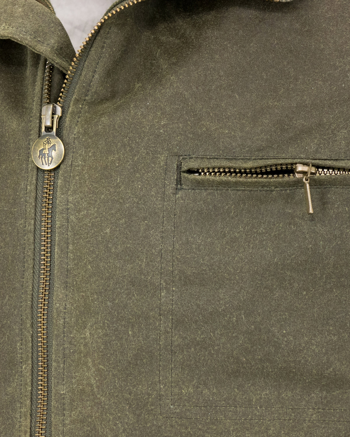 5-433358-b.jpg